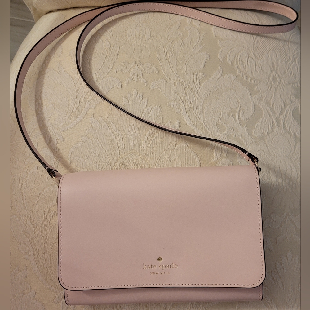 - Nwot Kate Spade Braelynn Wallet On A String- Snap Closure. Chalk Pink.